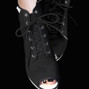 documenta 14’s Borosana&nbsp;shoes