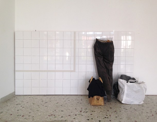 Vlassis Caniaris, Image, 1972, installation, 122 X 227 X 30 cm