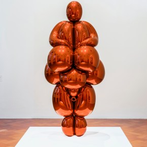 Jeff Koons’ ‘Balloon Venus Lespugue’ at the&nbsp;Cycladic